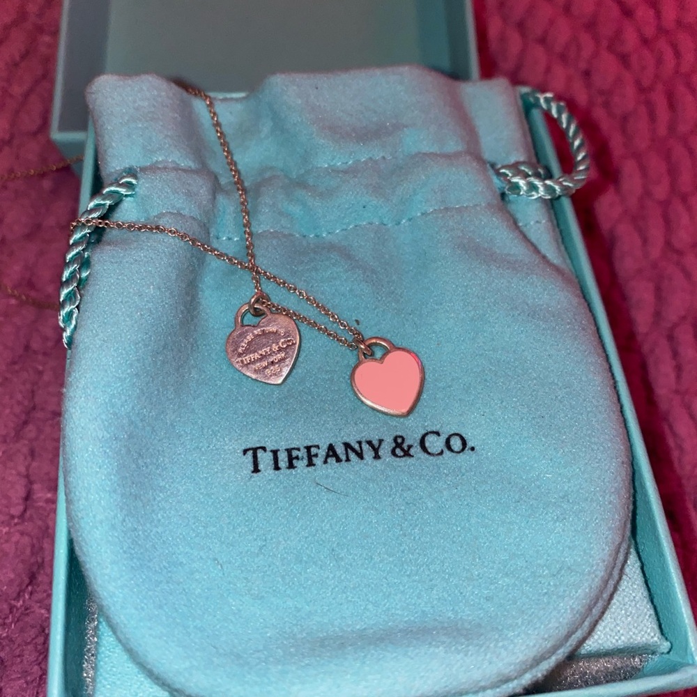 Double heart tag necklace in silver and pink by Tiffany & Co!